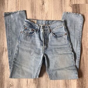 Light Blue Levi’s 501 Women's Jeans
